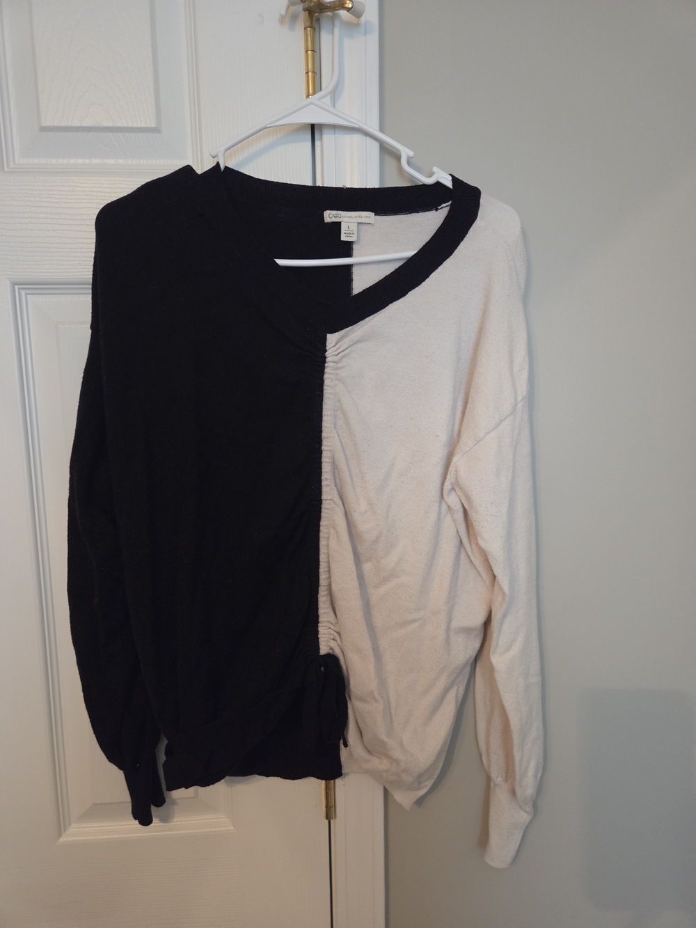 Cato Two-Tone Black and Cream V-Neck Sweater
